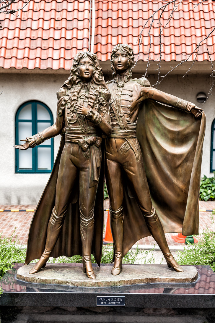 Bronze Statue der Fugren von Die Rosen von Versailles